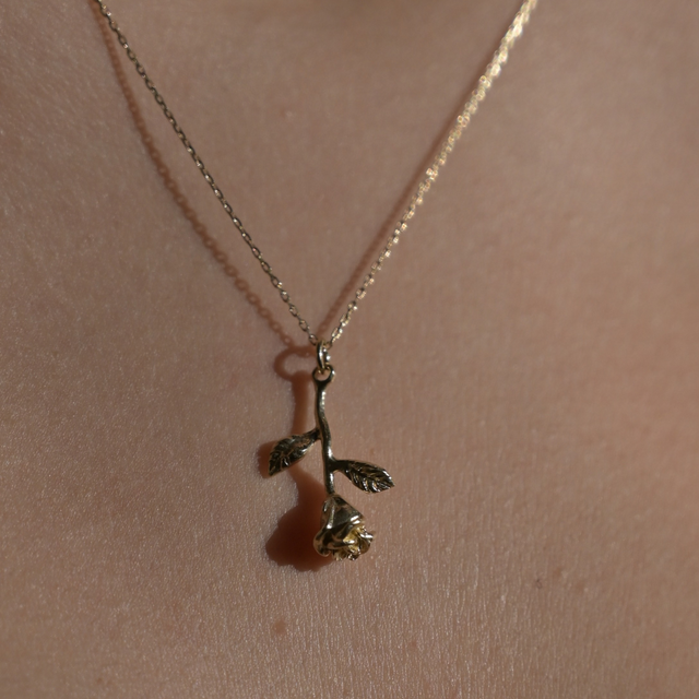 Wild Fawn | Roses are Red Chain