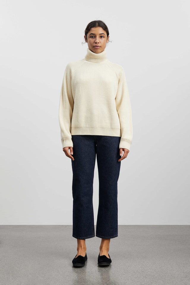 Skall Studio | Risu Turtle Neck
