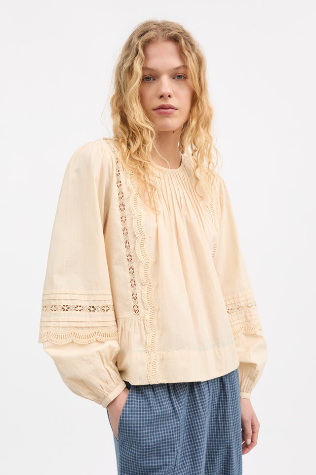 Skall Studio | LEAF Blouse | Beige