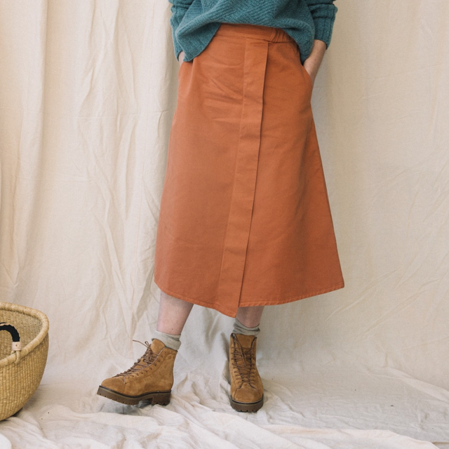 Beaumont Organic | WISTERIA Organic Cotton Twill Skirt | Charcoal