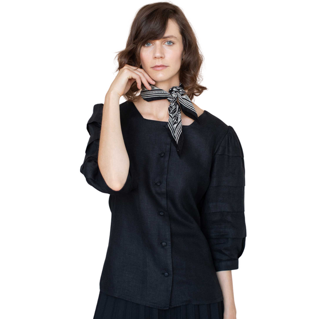 Jennifer Slattery | NANCY Linen Top | Black