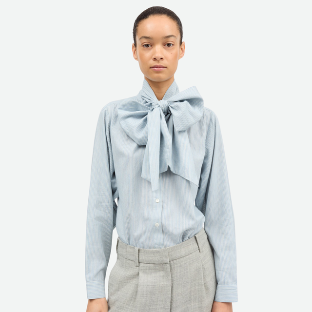 Skall Studio | Dalia Bow Shirt | Tiny Blue Stripe