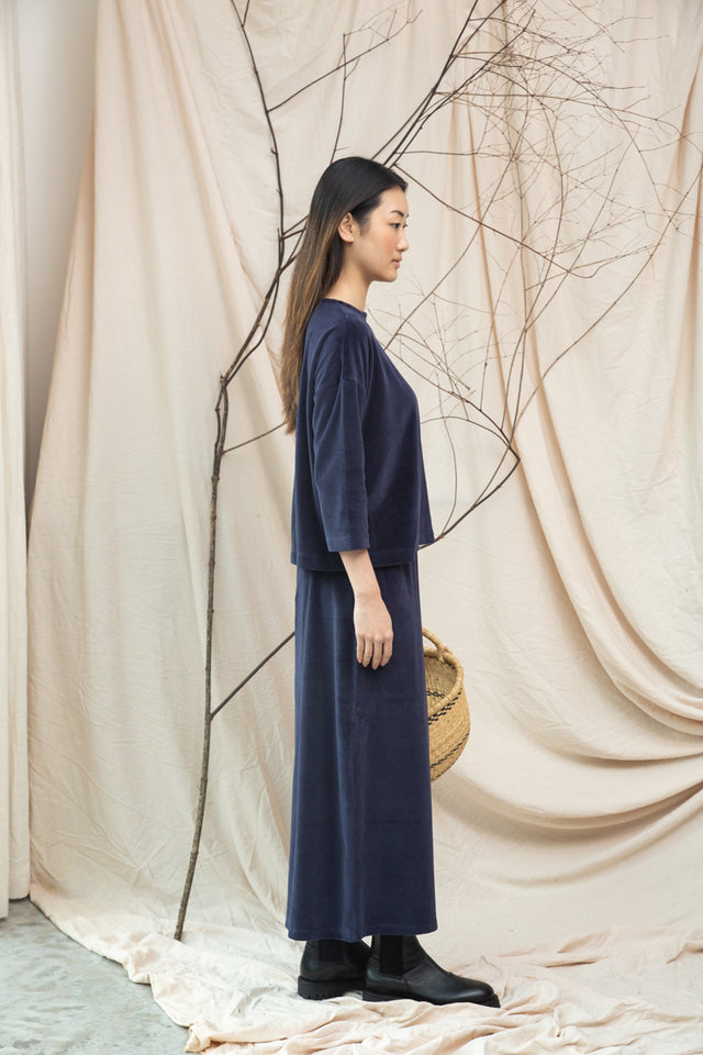 Beaumont Organic | ODETTE Velour Trouser | Navy