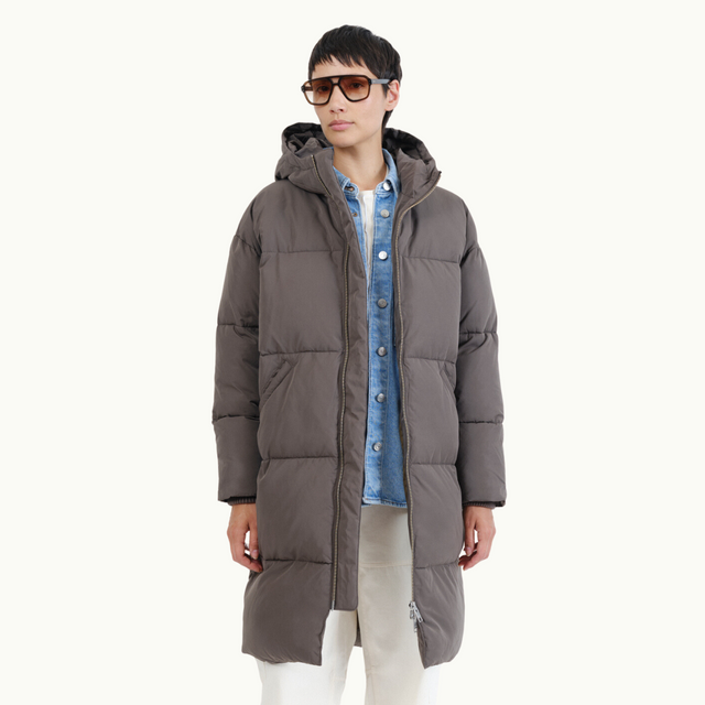 Embassy of Bricks and Logs | Elphin Puffer Coat | Black Olive