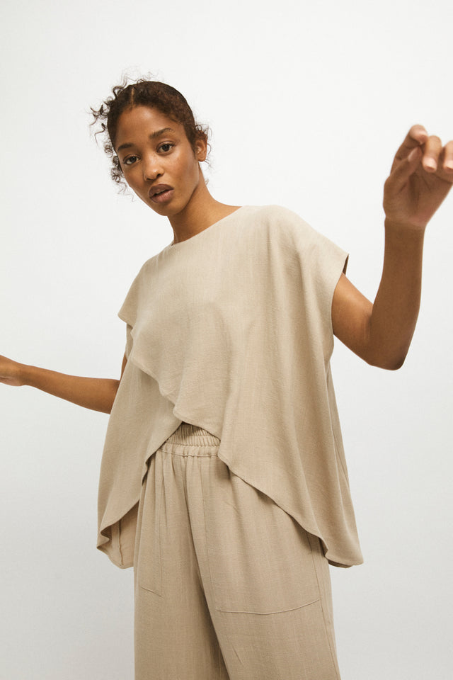 Rita Row | LUCIA Top | Sand
