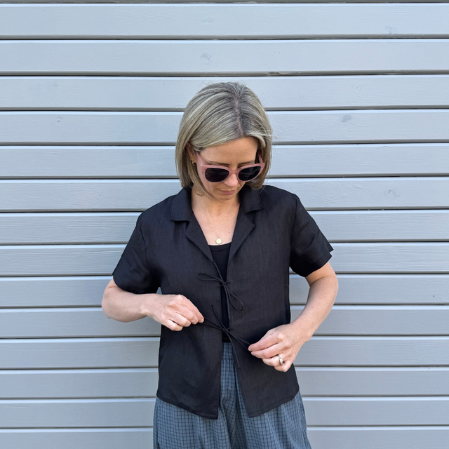 Rita Row | AMBER Top| Black