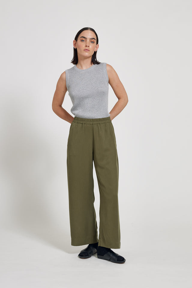 MASKA | Thea Tencel Trouser | Dark Green