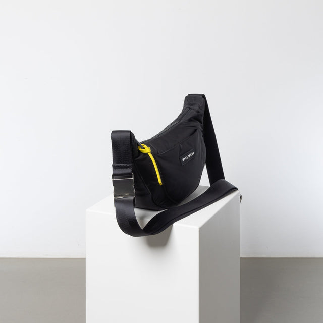 VIVI MARI Padded Hip Bag | Black