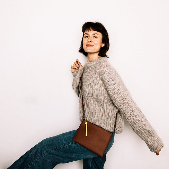 VIVI MARI | Vegan Crossbody Pouch | Tan