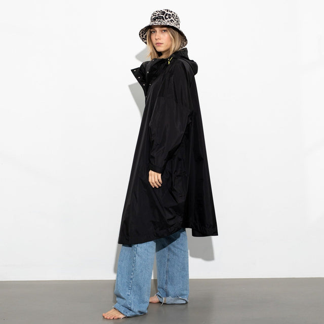 VIVI MARI | Raincoat | Black