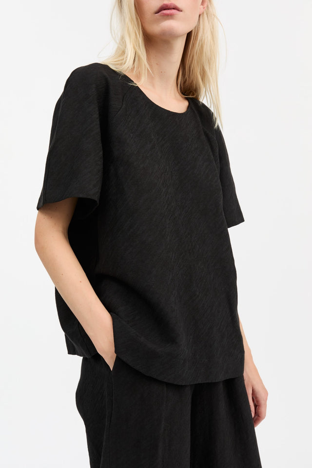 Skall Studio | NILA Top | Black