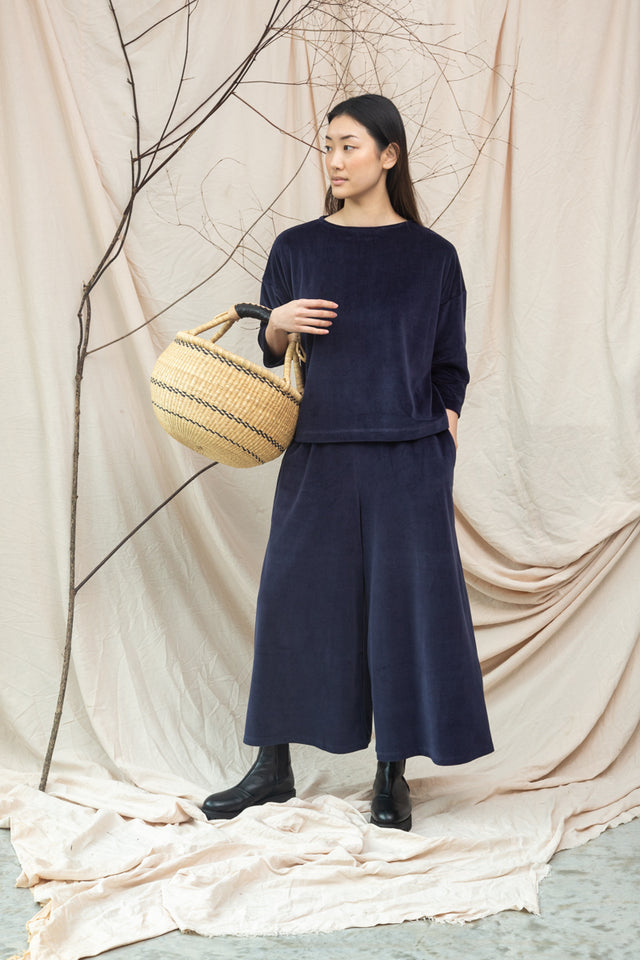 Beaumont Organic | ODETTE Velour Trouser | Navy