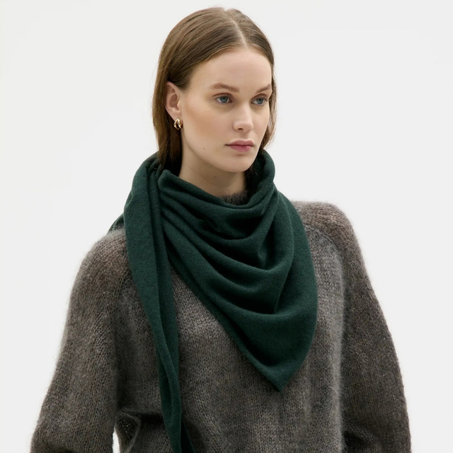 MASKA | ENA Cashmere Triangle Scarf | Pine Green