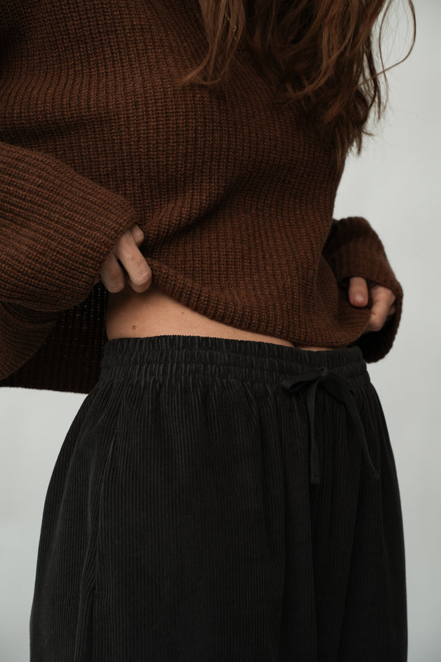 Beaumont Organic | ORLA Trousers | Charcoal