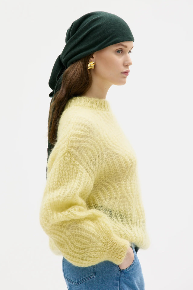 MASKA | ENA Cashmere Triangle Scarf | Pine Green