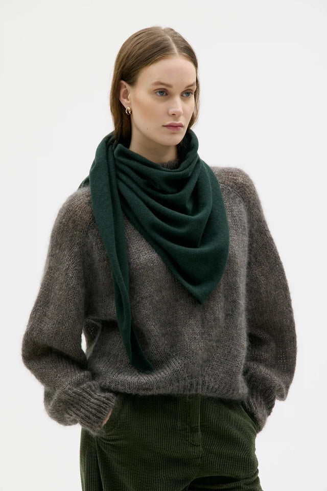 MASKA | ENA Cashmere Triangle Scarf | Pine Green