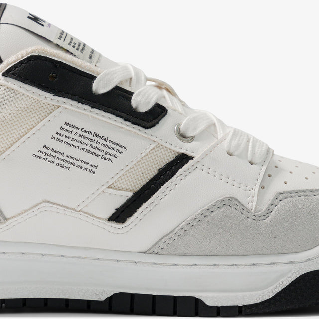 MoEa | Vegan Trainer Gen 2 | Black on White