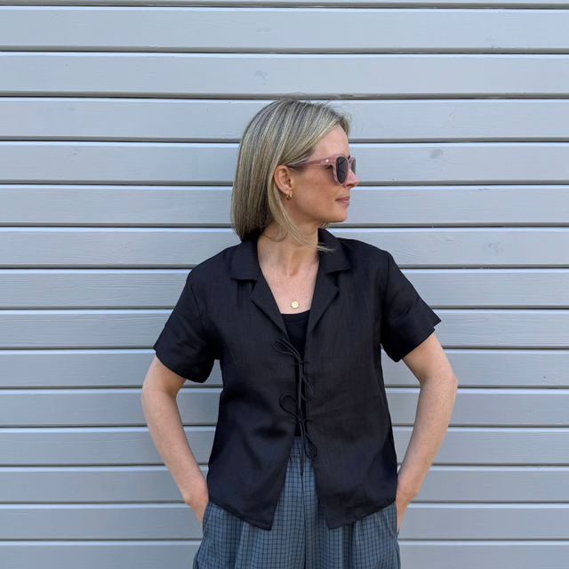 Rita Row | AMBER Top| Black