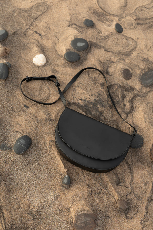 MONK & Anna | SOMA Half Moon Bag | Black