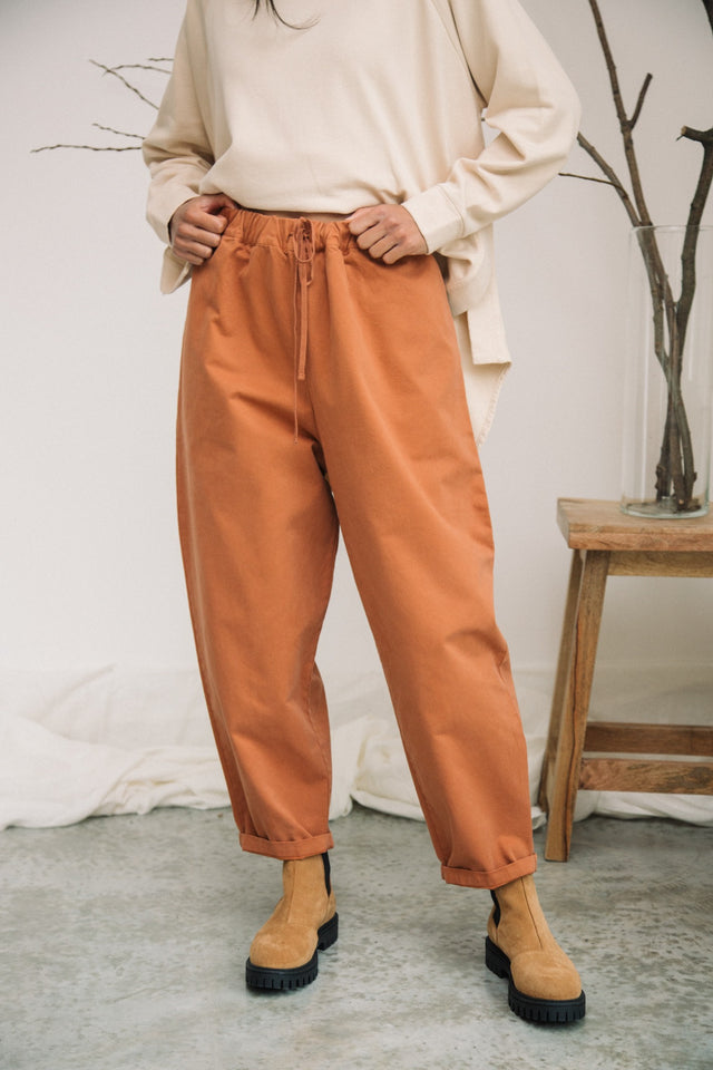 Beaumont Organic | Cedar Organic Cotton Twill Trouser | Tortoiseshell