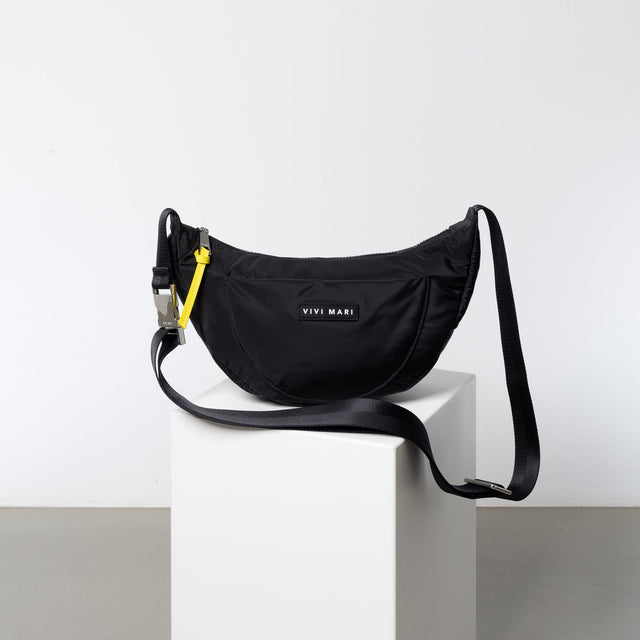 VIVI MARI Padded Hip Bag | Black