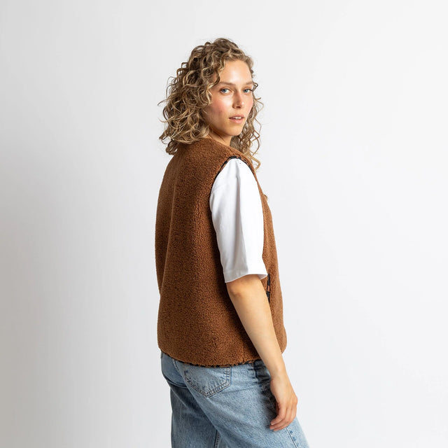 VIVI MARI | Teddy Fleece Vest | Caramel