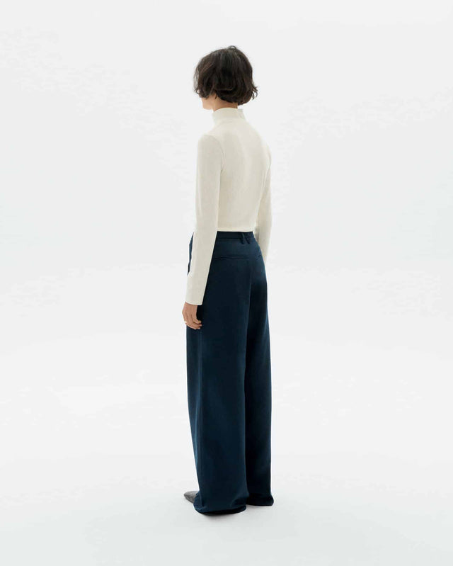 Thinking Mu | AINE Hemp L/S top | White